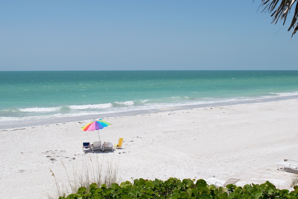 Beach House Resort 5 by RedAwning - photo 21