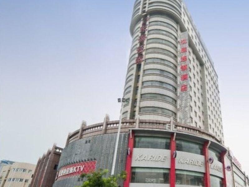 Criterium C02 - carbon neutral hotel in Unknown City