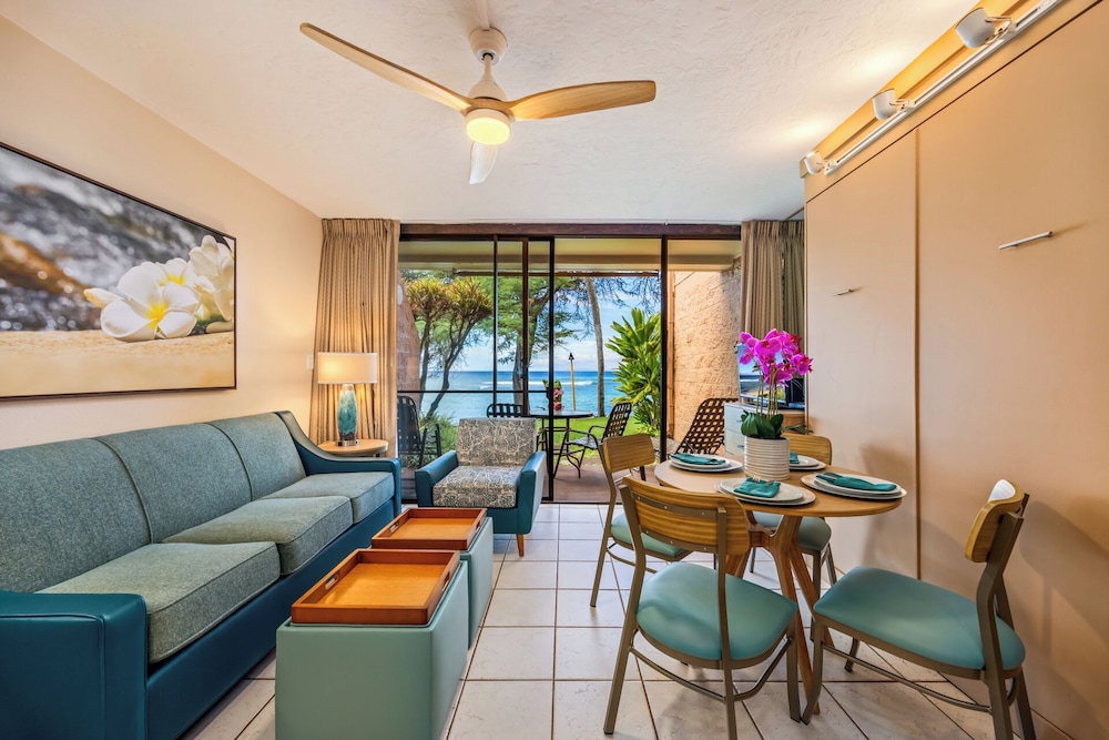 Kuleana Club #707 Oceanfront 1 bedroom & 1 bathroom Ground Floor — 4-Star Luxury Hotel in Lahaina, United States