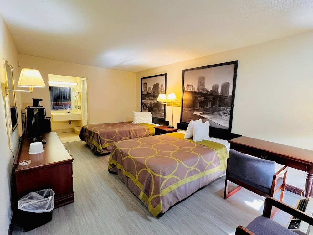 Ashland Studio Inn By OYO Richmond North near Kings Dominion - photo 11