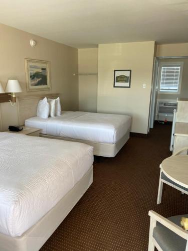 The Admiral Hotel Motel - photo 211