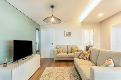 Referta Apartamento T2 — 4-Star Luxury Hotel in Calheta, Portugal
