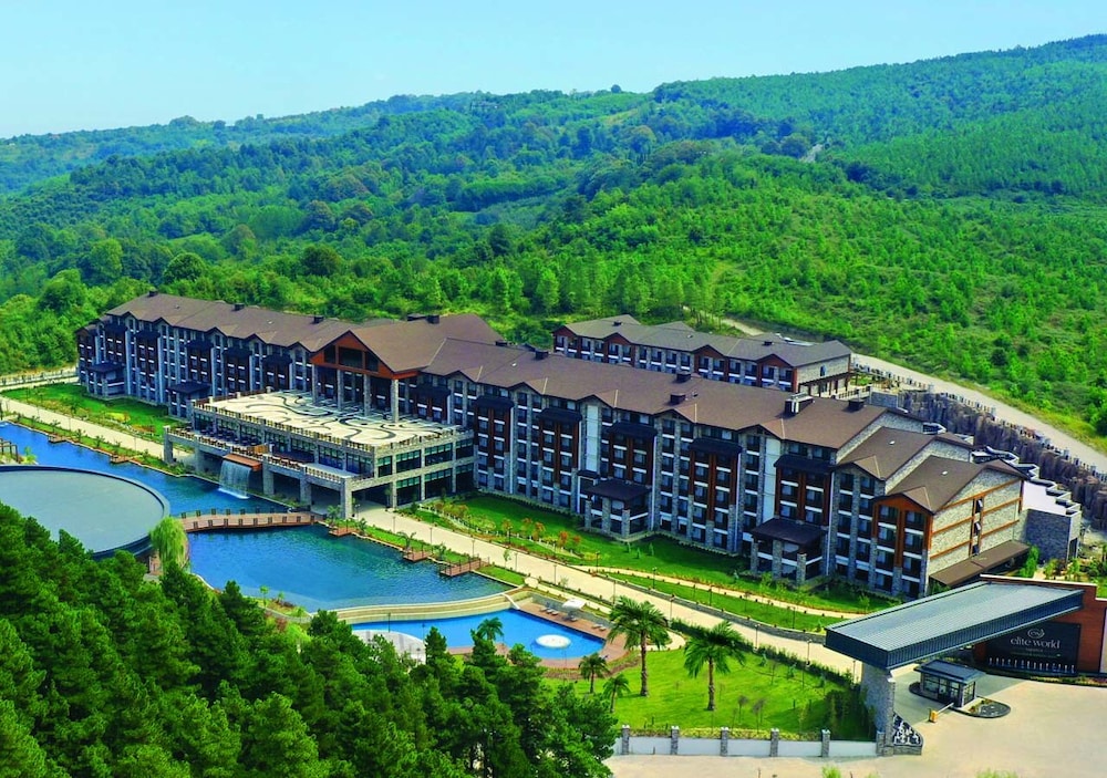 Elite World Grand Sapanca in Sapanca, Turkey