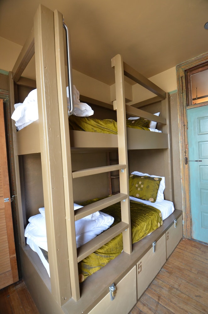 Michie Hostel - photo 11