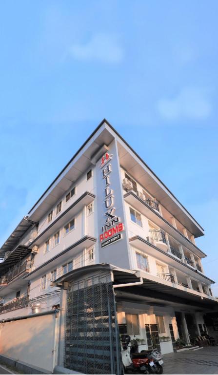 Hilux Inn — 4-Star Luxury Hotel in Cochin, India