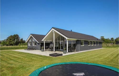 Stunning Home In Samsø With Sauna — 5-Star Luxury Hotel in Nordby, Denmark