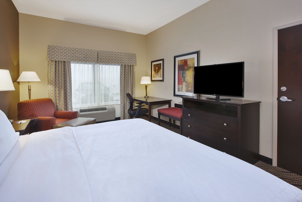 Holiday Inn Express & Suites Washington Meadow Lands by IHG - photo 12