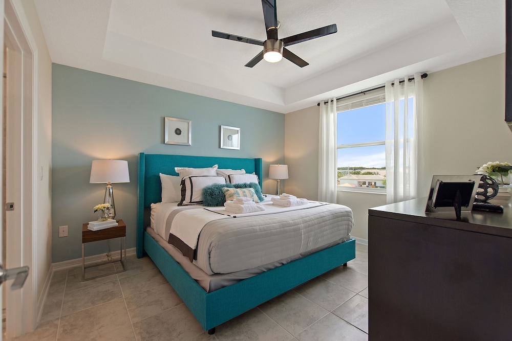 Resort Life At Storey Lake By Shine Villas #702 2 Bedroom Apts - photo 2