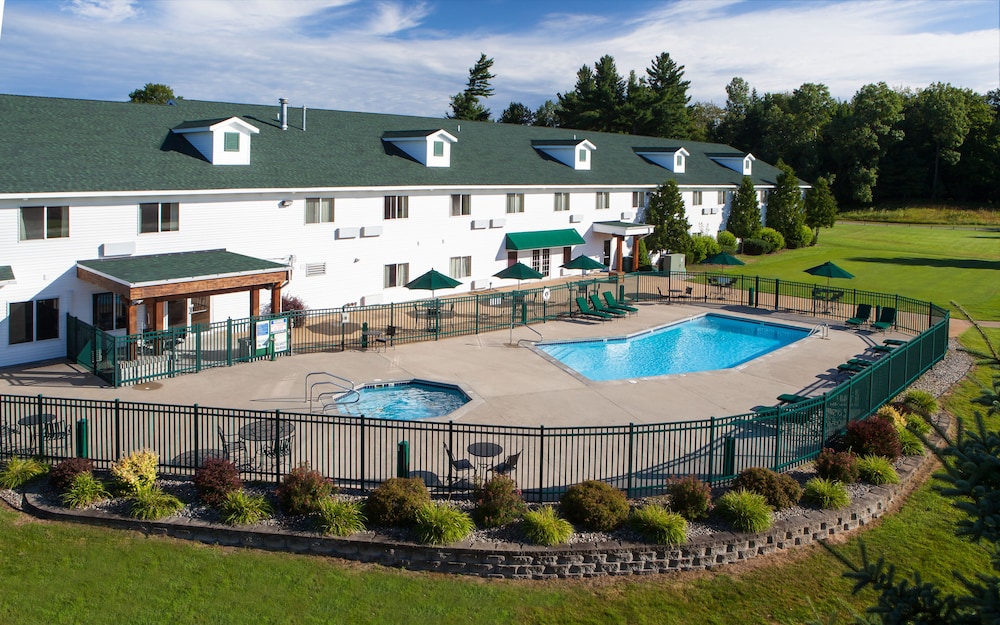 Manistee National Golf and Resort — hotel in Manistee