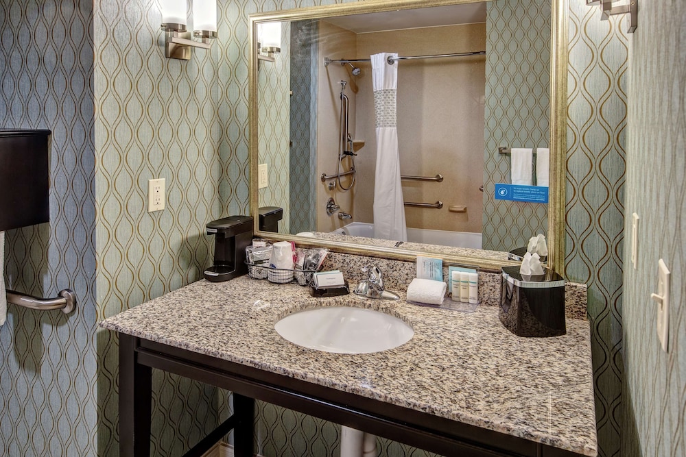 Hampton Inn & Suites Clarksville - photo 35