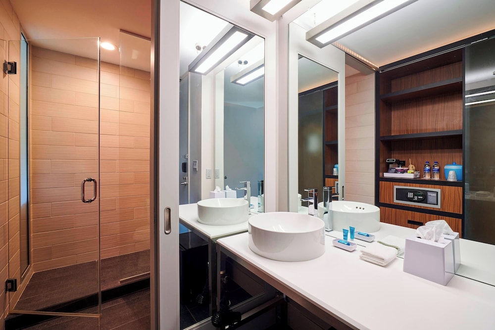 Aloft Cleveland Airport - photo 16