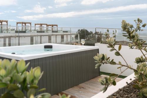 Oitava Maravilha — 4-Star Luxury Hotel in Nazare, Portugal