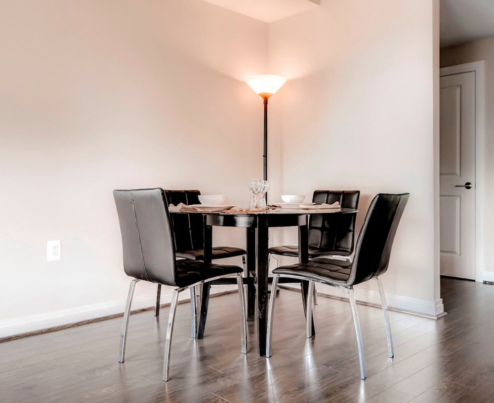 Global Luxury Suites At Emerson Place - photo 11