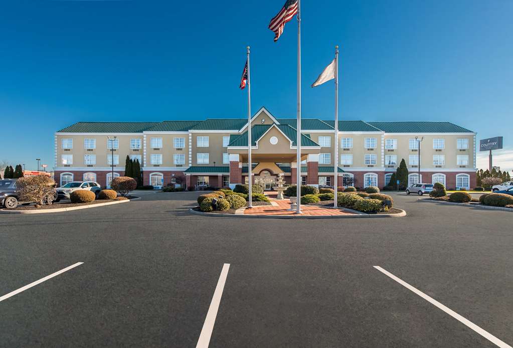 Country Inn & Suites by Radisson Findlay OH - featured photo