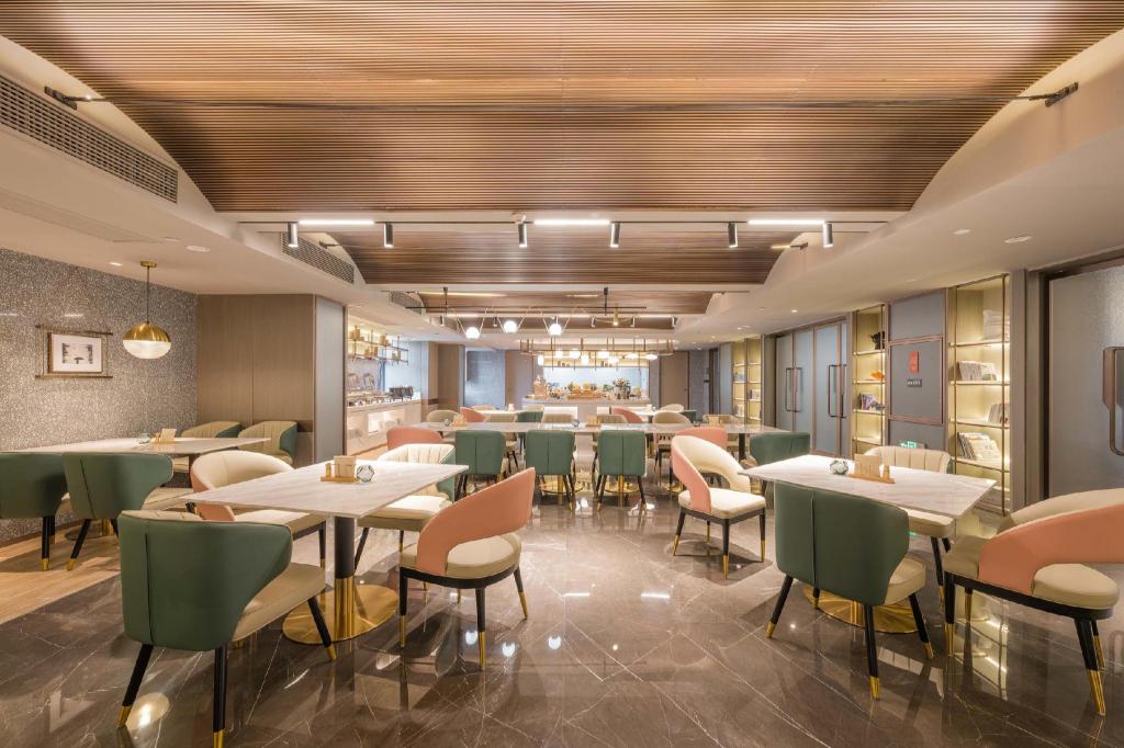 Hanting Express Nanjing Olympic Sports Centre — 4-Star Luxury Hotel in Nanjing, People's Republic of China