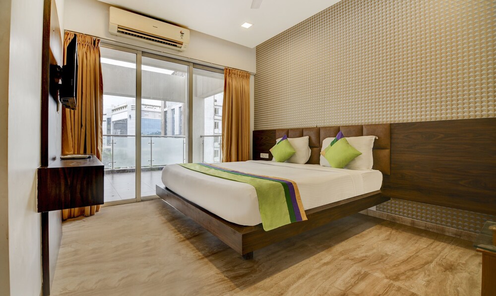 Treebo Kuval Inn - last minute hotel in Pune