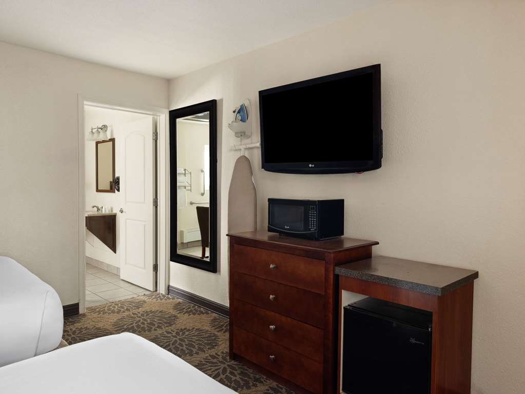 Ramada by Wyndham Elko Hotel at Stockmen's Casino - photo 24