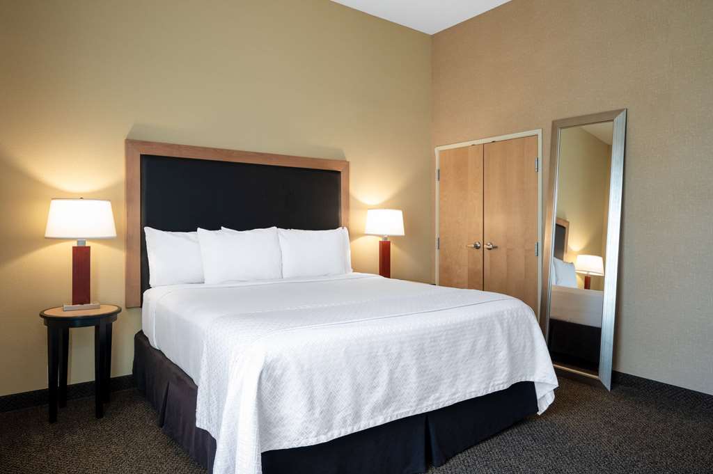 Wyndham Noblesville - photo 18