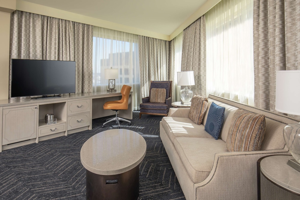 DoubleTree by Hilton Hotel Nashville Downtown - photo 9