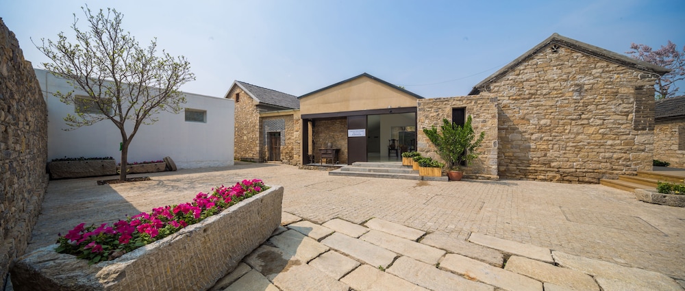 Countryside Luxury Hotel in Tai'an, People's Republic of China