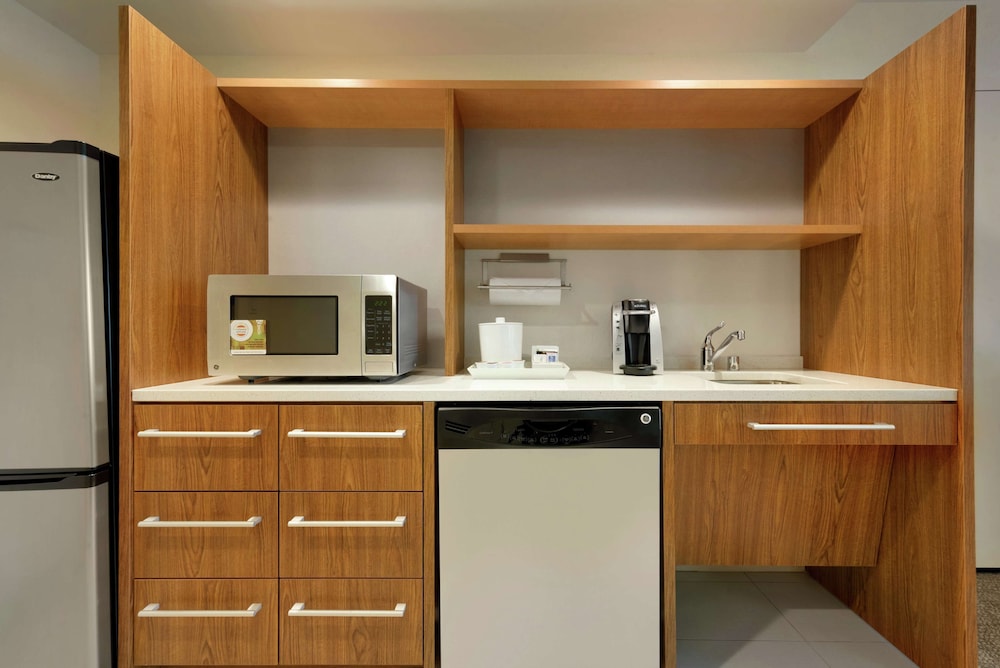 Home2 Suites by Hilton Milwaukee Airport - photo 13