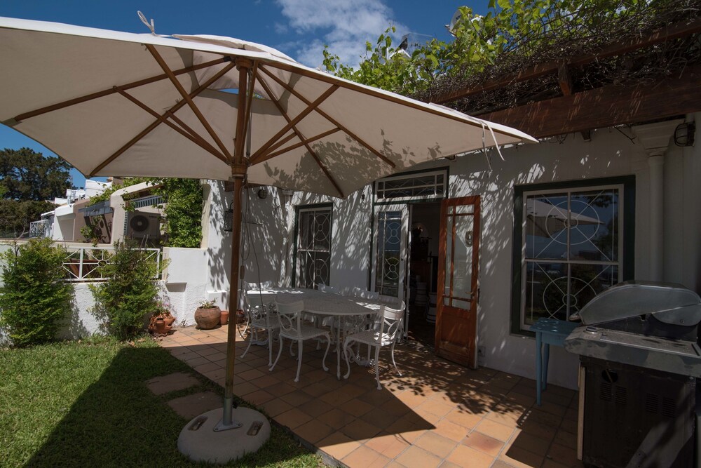 Loader St Magical Cottage — 4-Star Luxury Hotel in Cape Town, South Africa