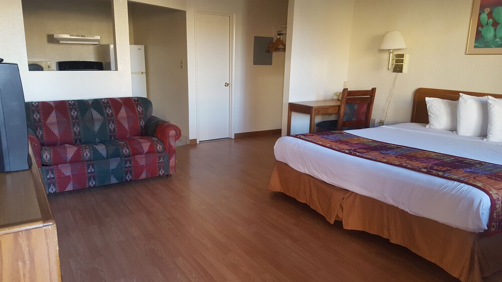 Desert Inn - photo 9
