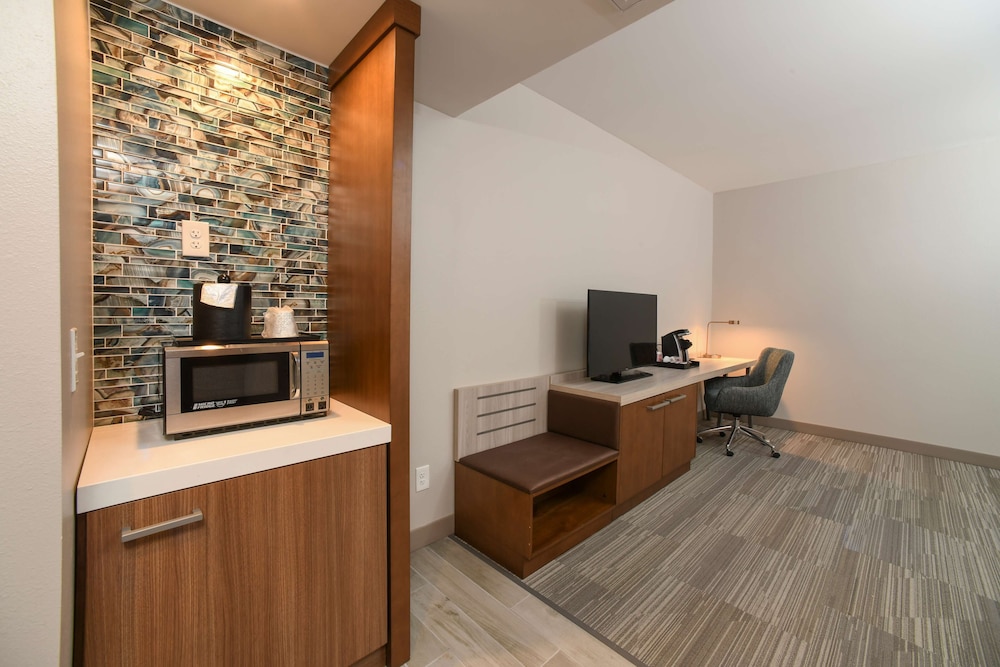 Hilton Garden Inn Cincinnati Midtown - photo 17