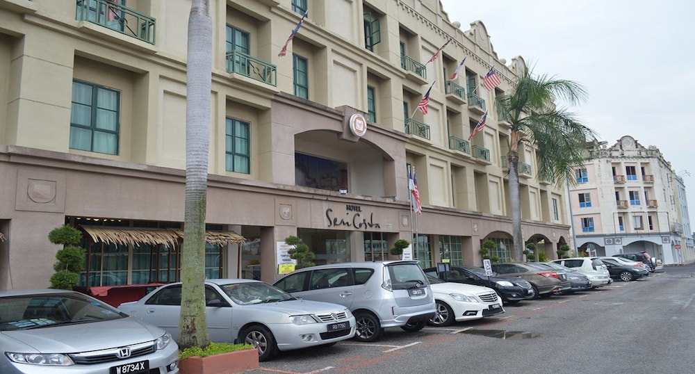 Seri Costa Hotel — Malacca — photo 2