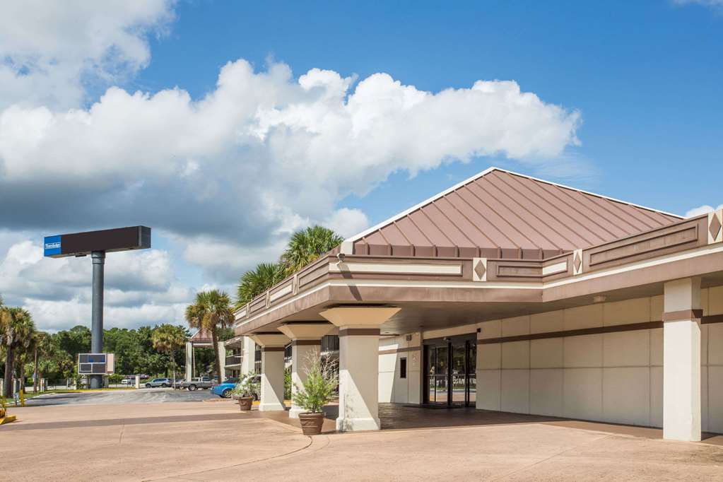 Travelodge by Wyndham Deltona - featured photo