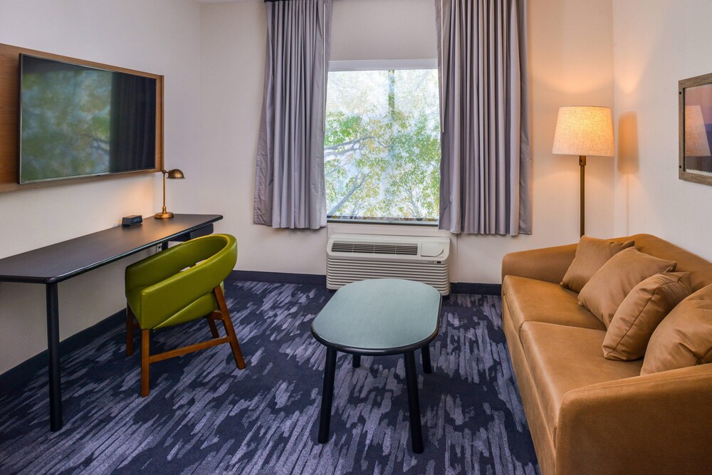Fairfield Inn & Suites by Marriott Fort Worth Southwest at Cityview - photo 5