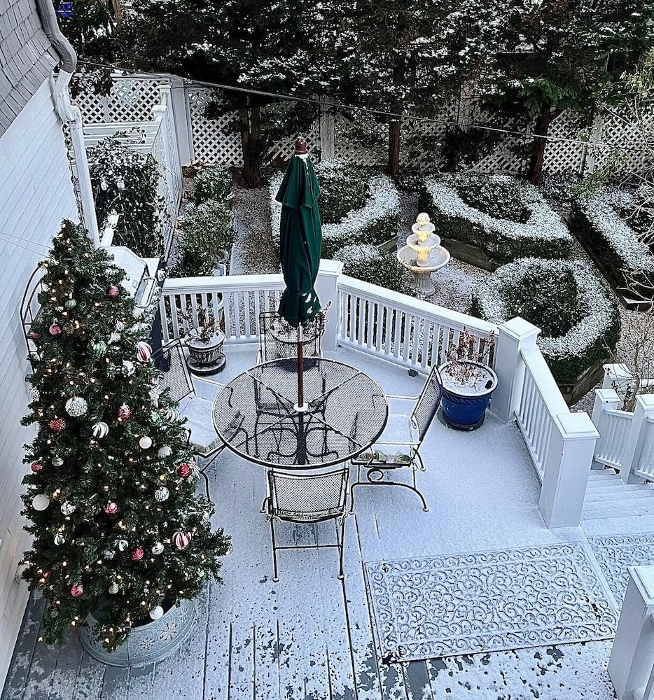 Abbington Green Bed & Breakfast Inn - photo 113