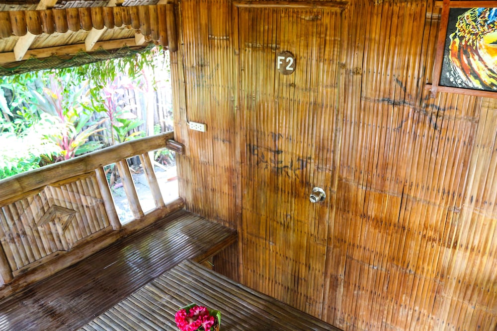 Seasta Beach Resort — Baler — photo 2
