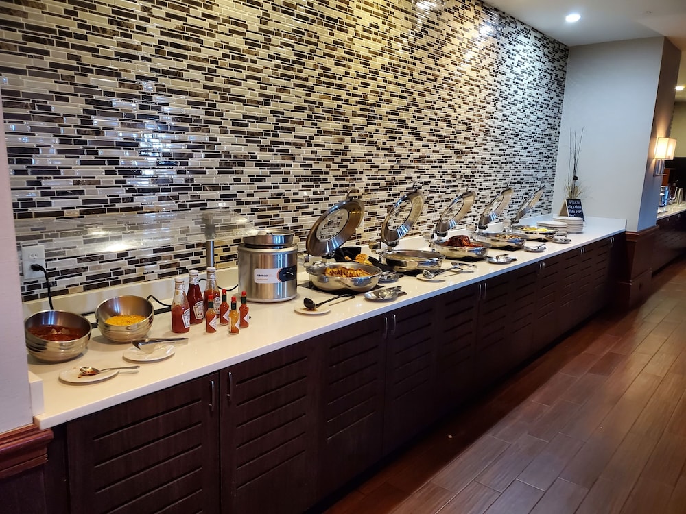 Crowne Plaza Springfield by IHG - photo 57