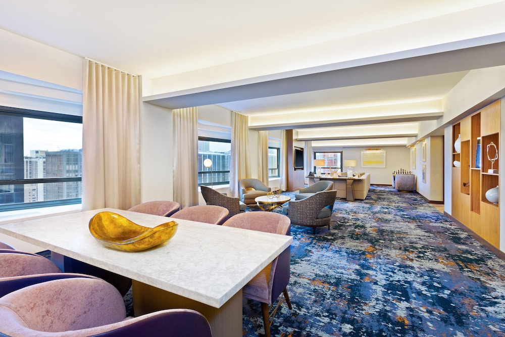 New York Hilton Midtown - photo 32