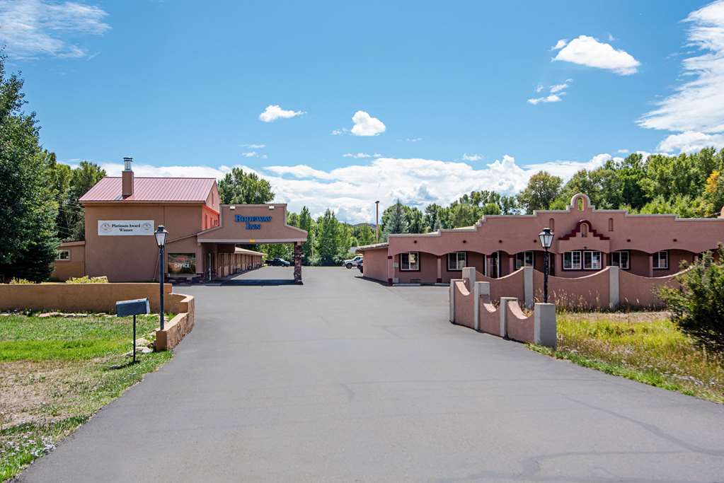 Rodeway Inn Gunnison - photo 2