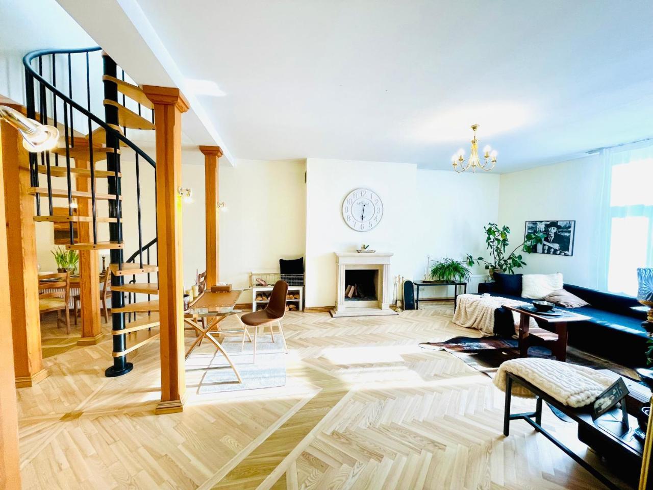 Penthouse with Private Rooftop - carbon neutral hotel in Riga
