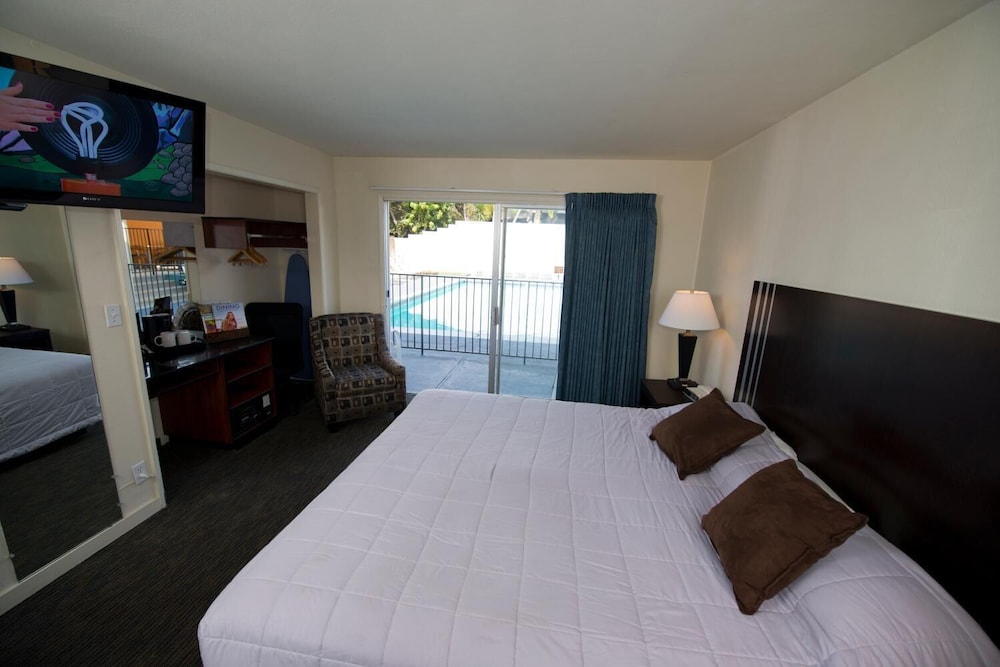 Orange Tree Inn - photo 15