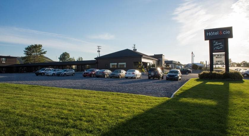 Hôtel & cie in Unknown City, Canada