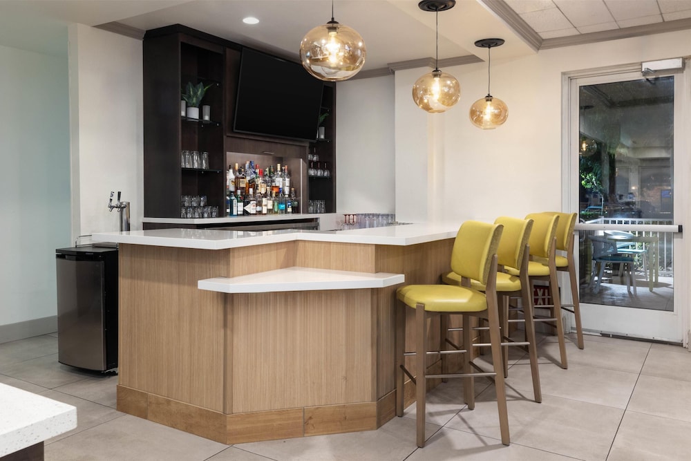 Hilton Garden Inn Ontario Rancho Cucamonga - photo 49