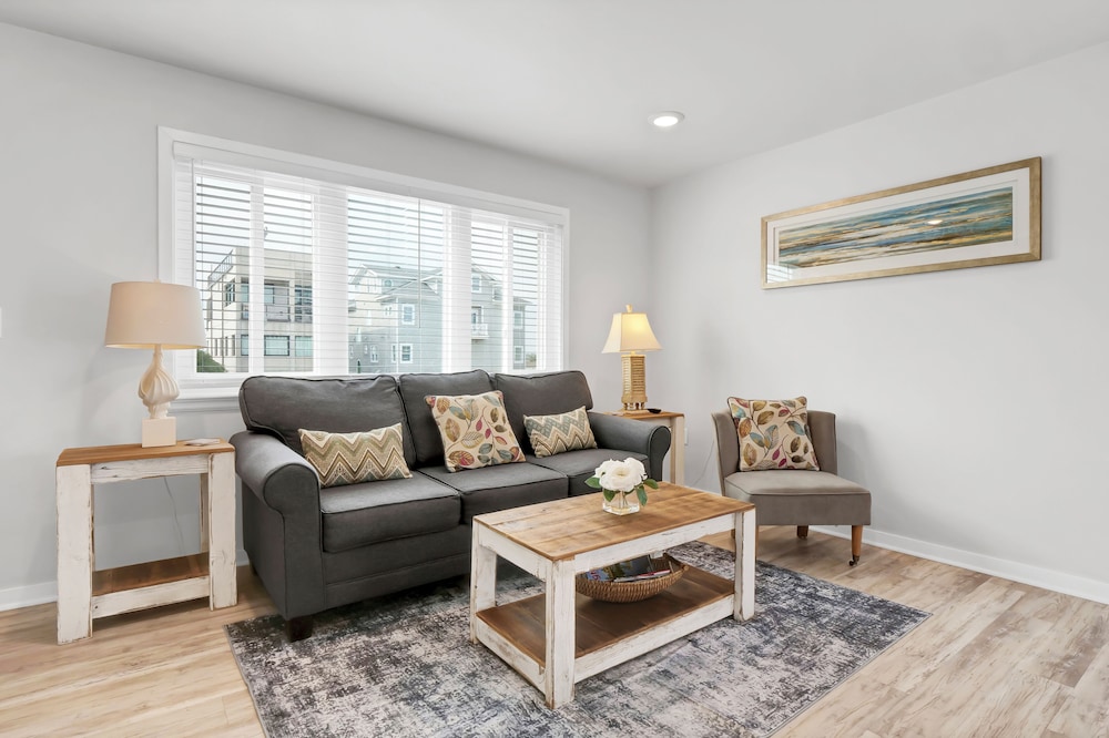 Sandpeddler Inn & Suites - photo 175