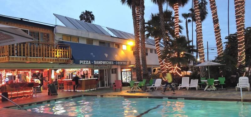 Crown Airport Hotel in Inglewood, United States