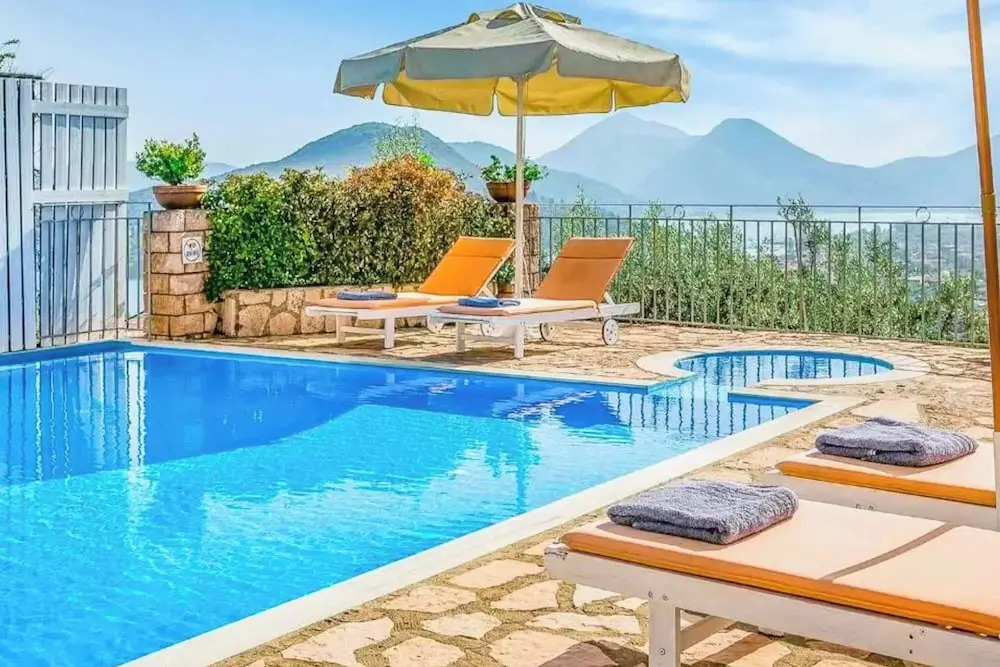 Villa Adriani — 4-Star Luxury Hotel in Periyiali, Greece