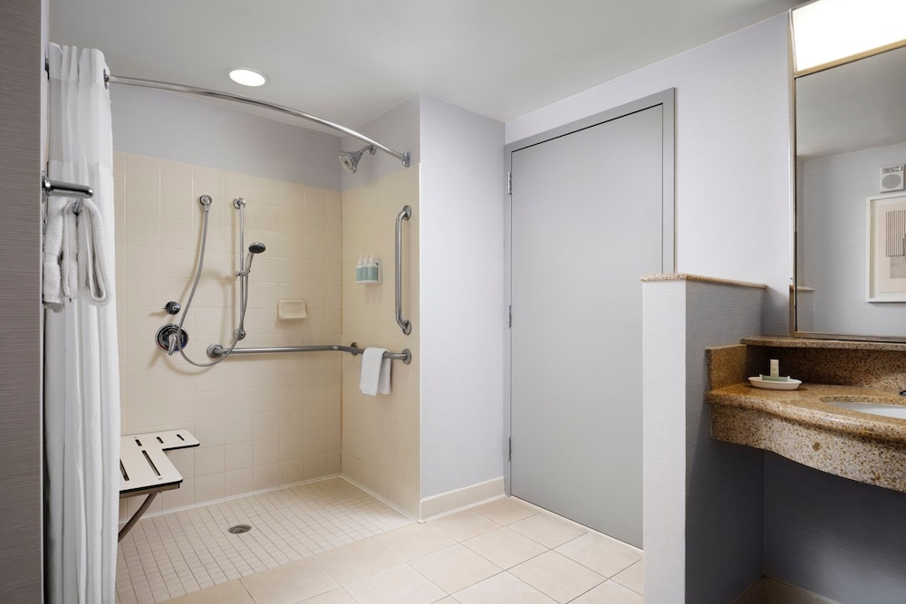 Courtyard by Marriott Washington Capitol Hill Navy Yard - photo 24