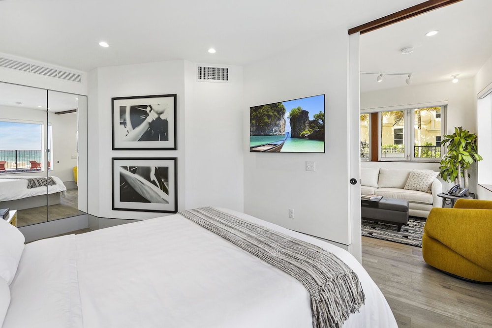Ocean Treasure Beachside Suites - photo 16