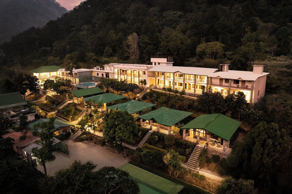 Sterling Corbett - carbon neutral hotel in Ramnagar