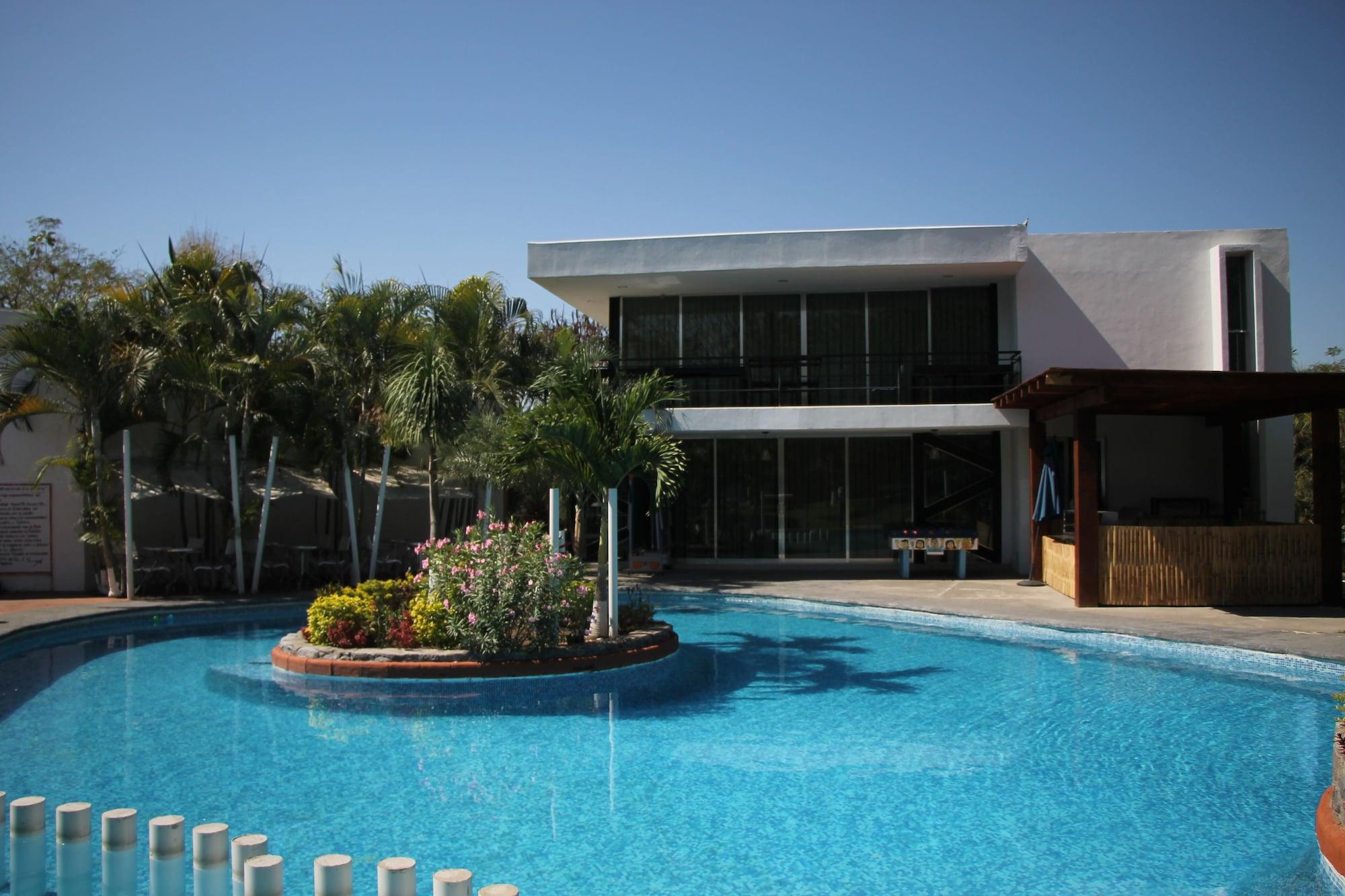 Hotel Brium - carbon neutral hotel in Ciudad De Villa De Alvarez