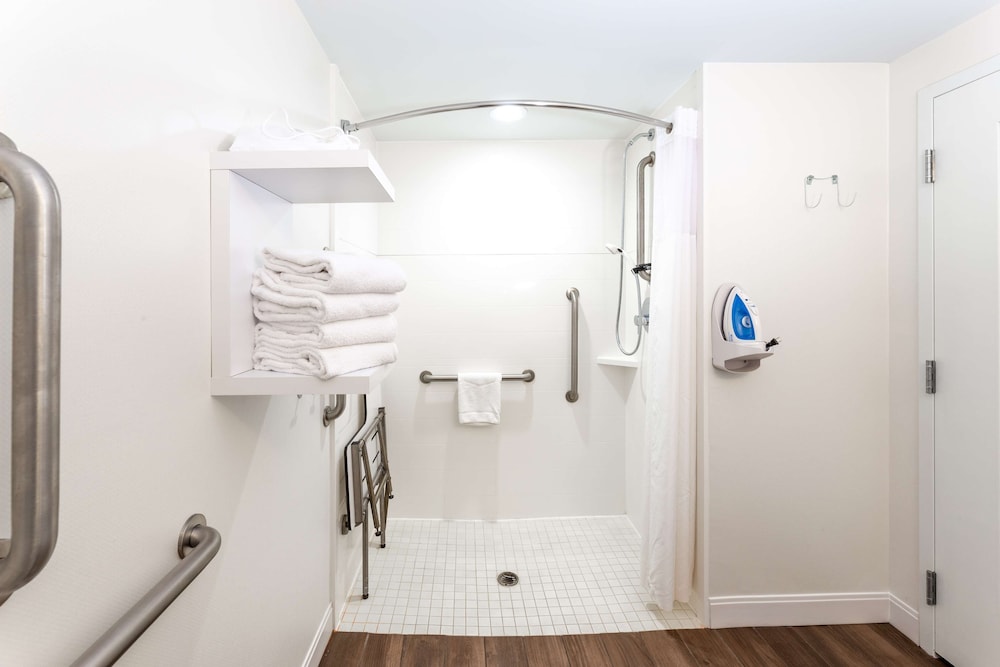 Hampton Inn Columbia I 26 Harbison Blvd. - photo 73