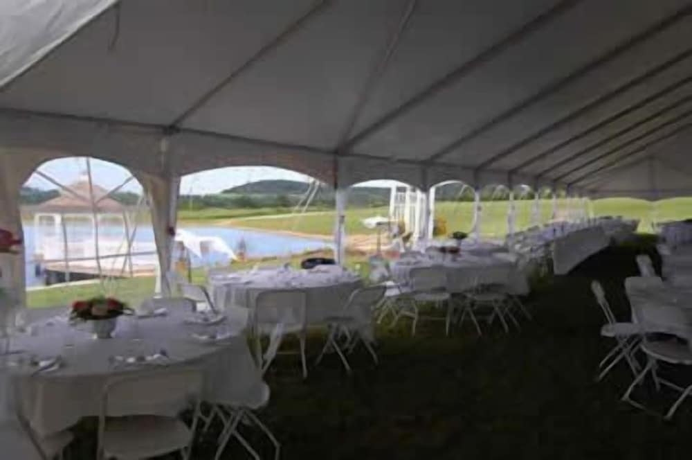 Lefevre Inn and Resort - photo 35