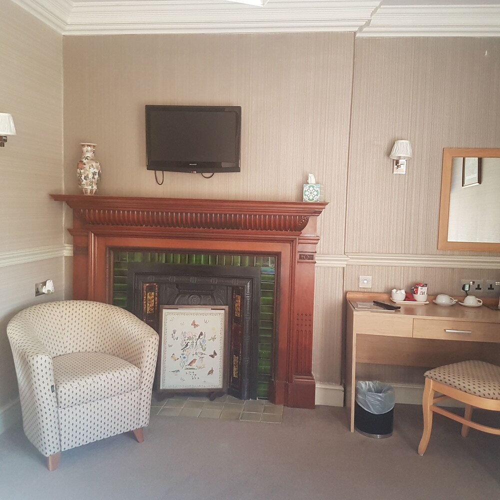 Fox and Pheasant Inn — Carlisle — photo 3